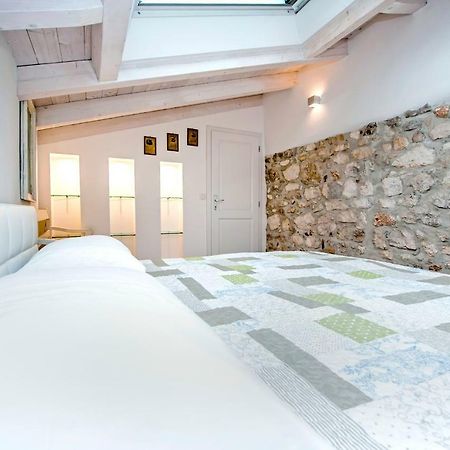 Apartment And Studio Ca' 3 Vie Rovinj Bagian luar foto