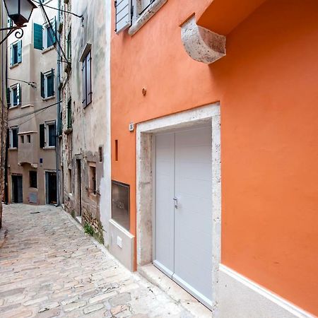 Apartment And Studio Ca' 3 Vie Rovinj Bagian luar foto