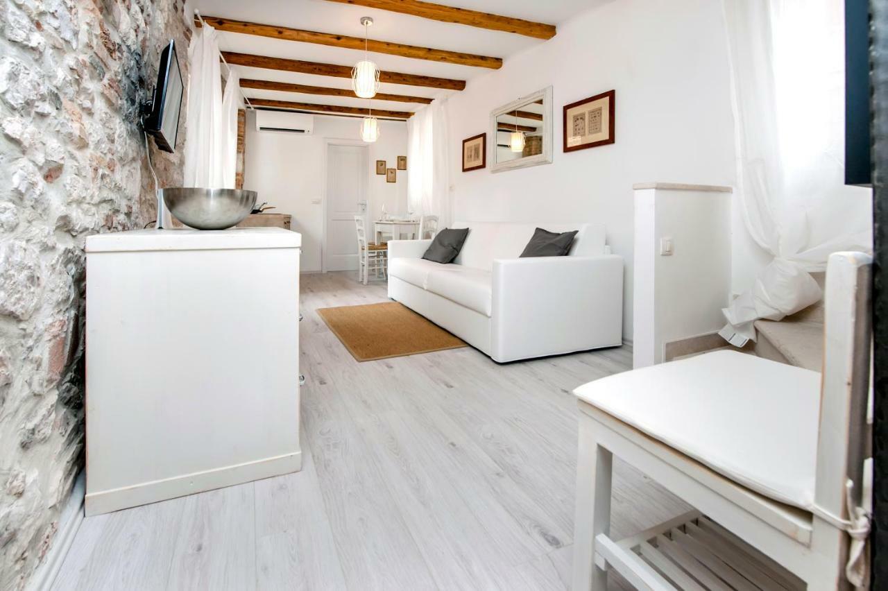 Apartment And Studio Ca' 3 Vie Rovinj Bagian luar foto